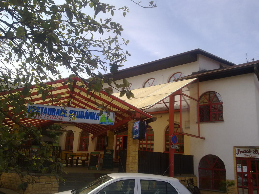 Studanka Hotel Orlova Ngoại thất bức ảnh